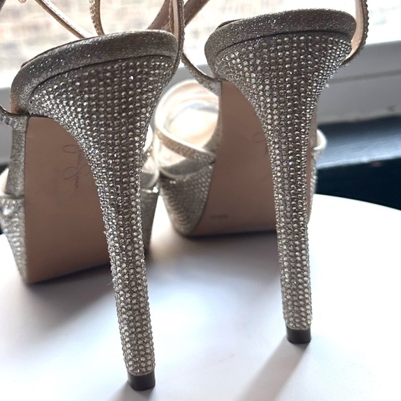 🌸JESSICA SIMPSON🌸 Women's Oluina Embellished
Platform Pump Size: 8.5 - Picture 5 of 13